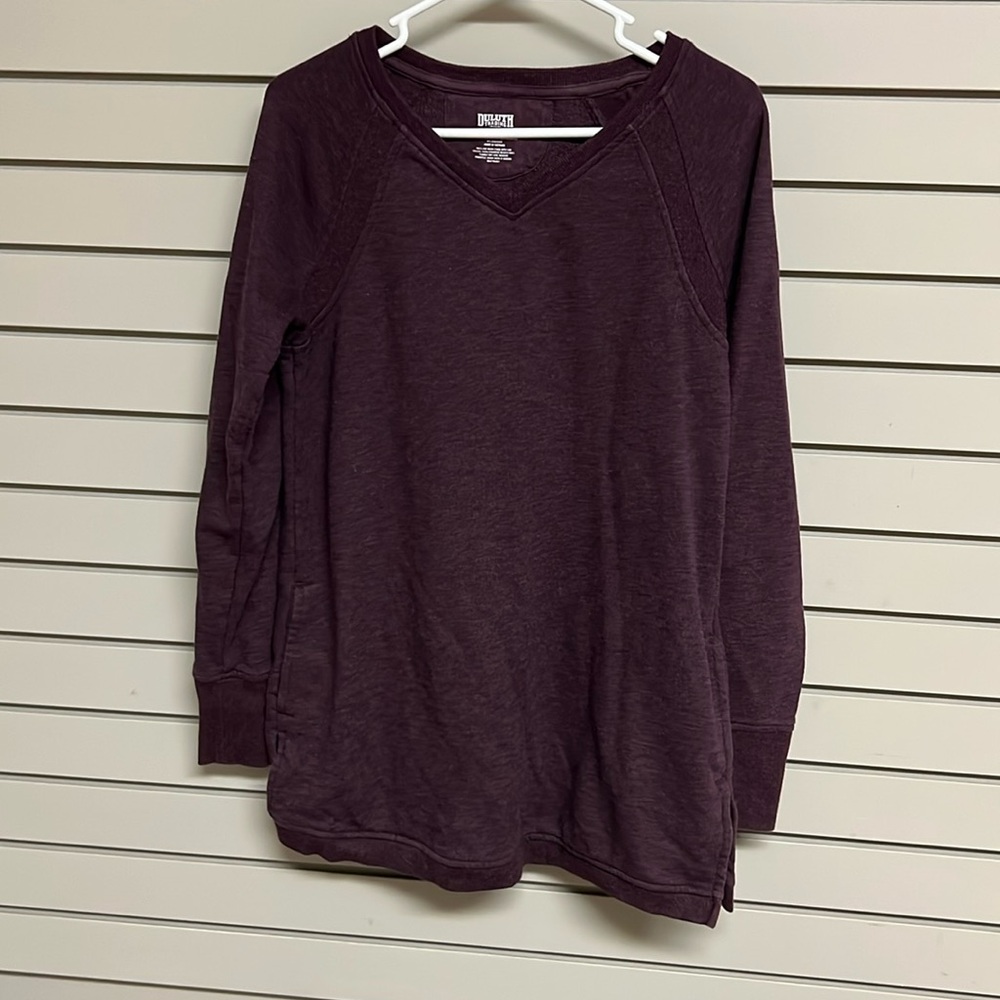 Duluth Trading Women’s V-neck tunic sweatshirt